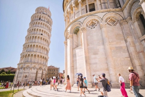 Desde Florencia: Excursión de un Día a Pisa y Lucca con Degustación de Buccellato