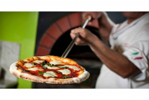 Pizza Cooking Class at San Gimignano Winery from Florence
