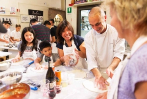 From Florence: Pizza Cooking Class at San Gimignano Winery