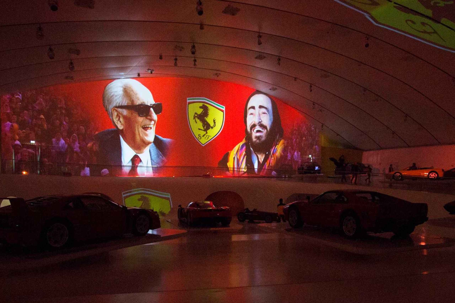 Von Florenz aus: Private Ferrari Tour