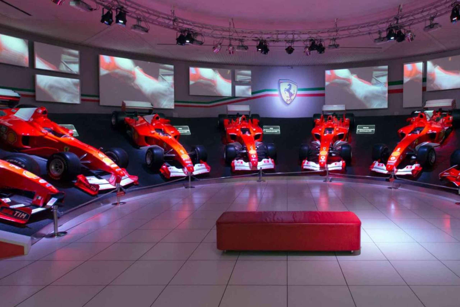 Von Florenz aus: Private Ferrari Tour