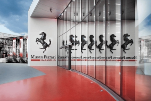 Von Florenz aus: Private Ferrari Tour