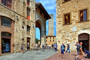 Vanuit Florence: PRIVÉ-rondleiding door San Gimignano en Volterra