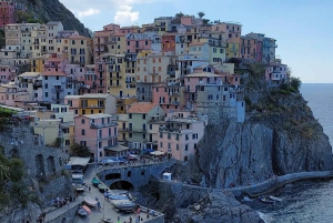 Vanuit Florence: Dagtour in kleine groep naar Cinque Terre en Pisa