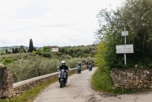 Vanuit Florence: Vespa-tour door het Toscaanse platteland met proeverijen