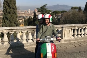 From Florence: Tuscan Countryside Tour on a Vintage Vespa