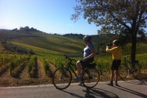 From Florence: Tuscany Hills Bike Tour with lunch at farm