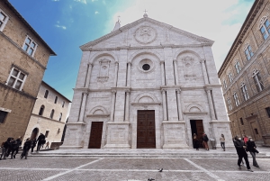 Von Florenz aus: Kleingruppentour durch die Hügel der Toskana mit Weinverkostung