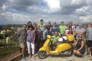 De Florença: Tour em pequenos grupos de Vespa na Toscana com almoço