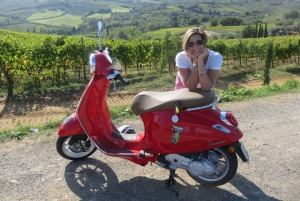 フィレンツェ発：トスカーナ・ヴェスパツアー（ランチ＆ワイン付き）