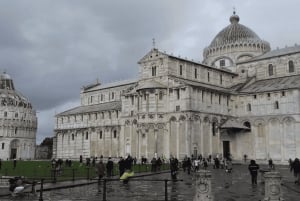 Vanaf Livorno: Dagtrip met gids naar Florence en Pisa met de bus