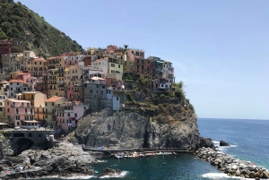 From Montecatini: Cinque Terre, Vernazza, Lucca Guided Tour