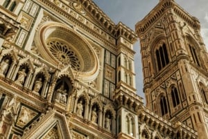 Von Rom aus: Pisa und Florenz Tagestour mit Accademia Museum