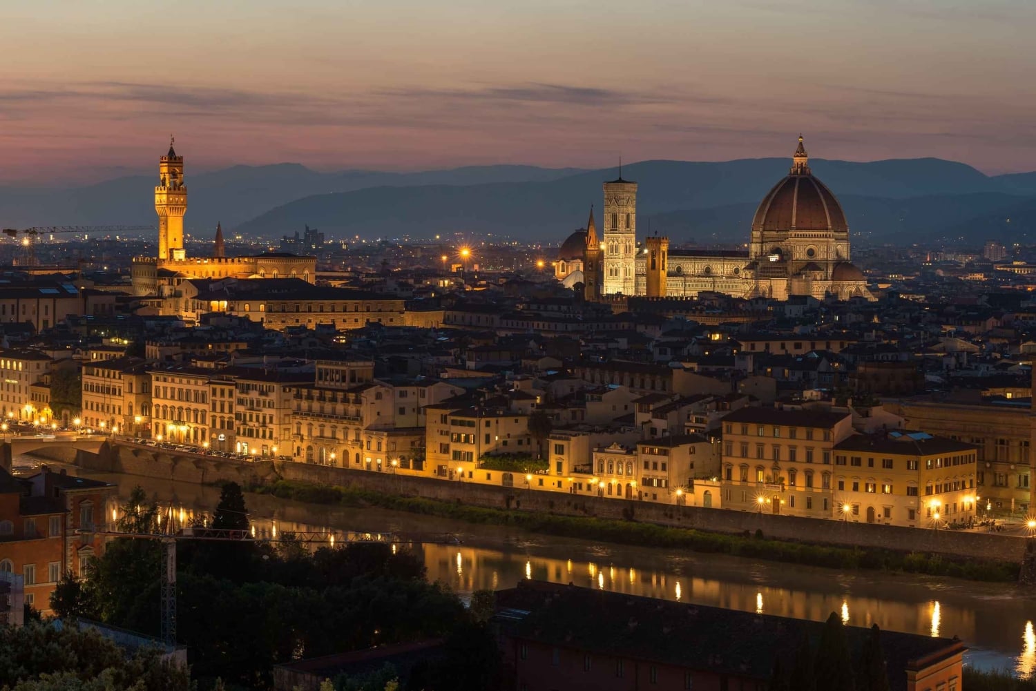 Wycieczka wózkiem golfowym: Florencja nocą