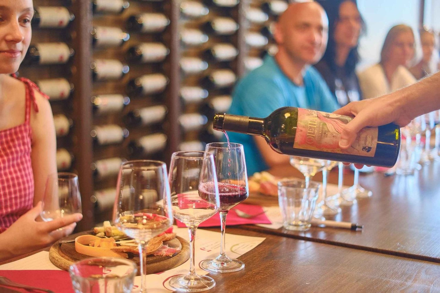 Guided Wine and Food Walk in Florence with Three Tastings