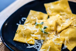 Heart of Florence: Dinner and Three Tenors Concert Ticket