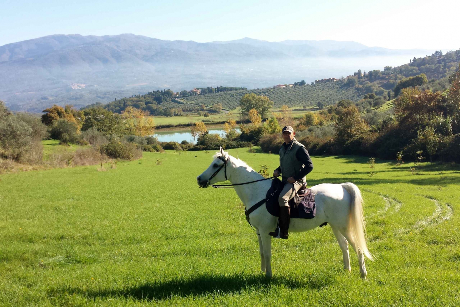 From Florence: Horse Ride and Wine Tour at Estate with Lunch