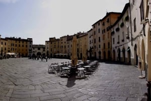 Lucca: Guided Walking Tour