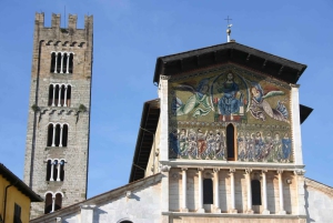 Lucca: Guided Walking Tour