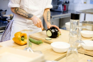 MasterSteak: Kurs gotowania steków toskańskich z nieograniczoną ilością wina