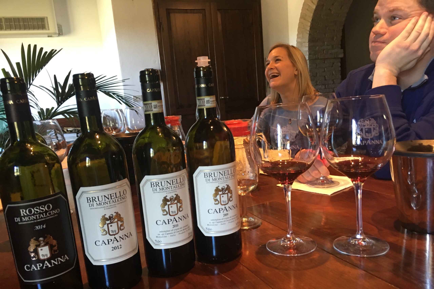 Montalcino: Tour en grupo reducido del vino Brunello desde Florencia