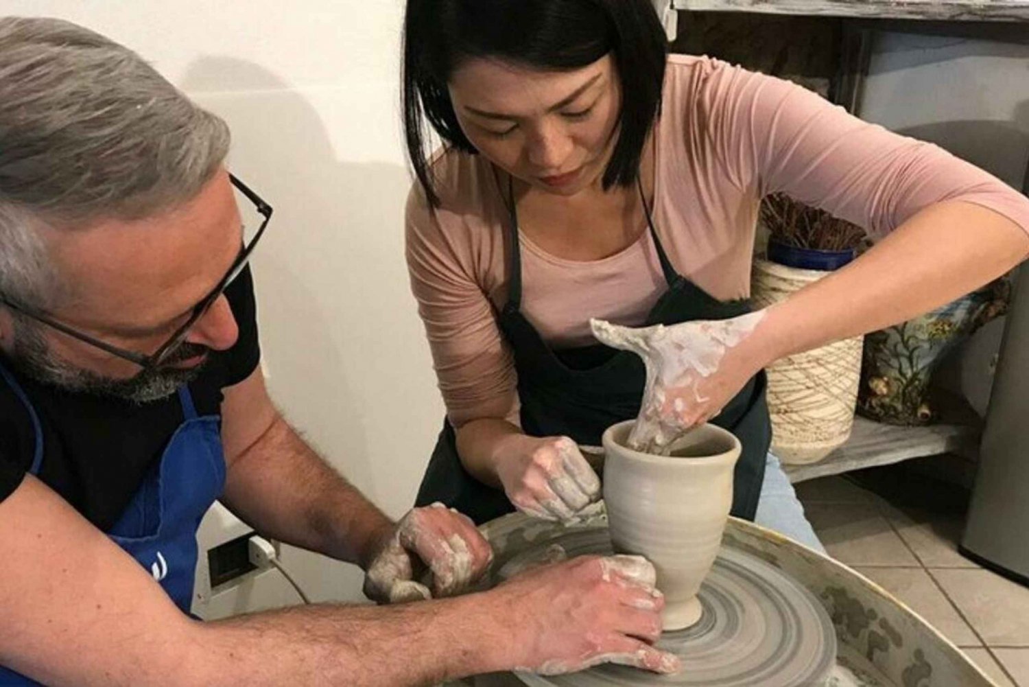 Montelupo Fiorentino: aula de mestre de cerâmica toscana