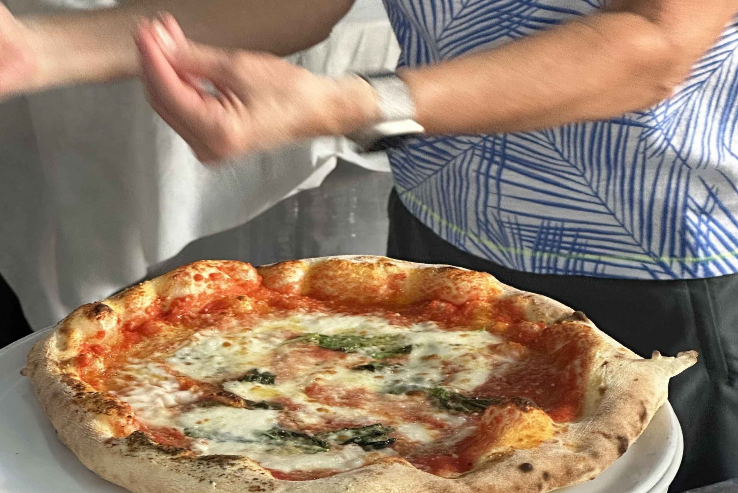 Clase de elaboración de pizza napolitana en Florencia