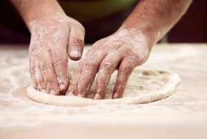 Neapolitan Pizza Making Class in Florence
