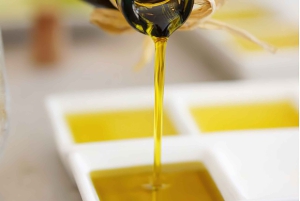 Degustação de azeite e passeio de jipe pelos olivais em San Gimignano