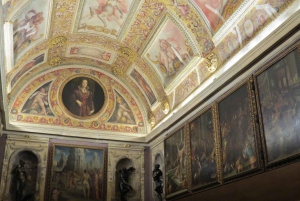 Palazzo Vecchio Secret Passages Tour & Lunch or 'Gelato'