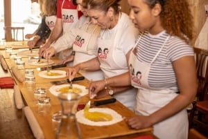 Florenz: Pasta- und Tiramisu-Kurs mit Option zum Einkaufen auf dem Markt