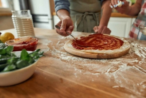 Clase de elaboración de pizza y helado en Florencia