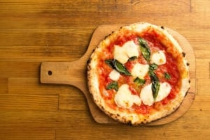 Clase de elaboración de pizza y helado en Florencia