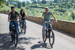 Tour privato in E-Bike: Piazzale Michelangelo e le colline di Firenze