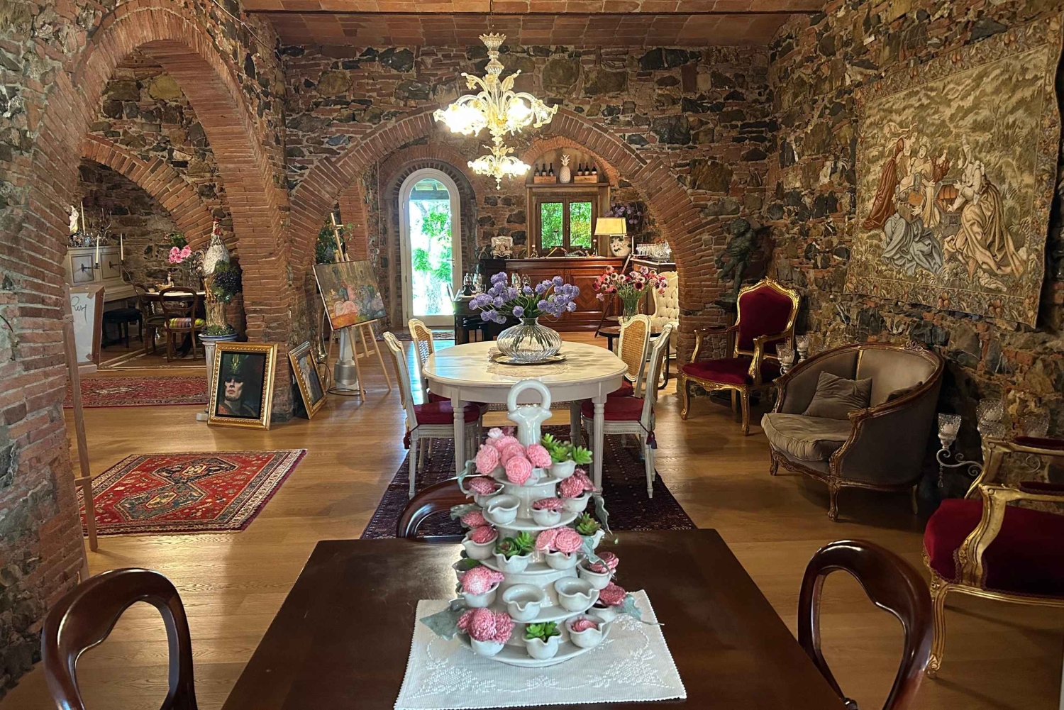 Private Suvereto Wine Tour with Lunch and Tastings