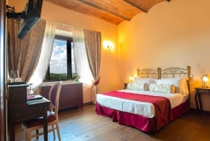 Romantic Escape in Tuscany with Overnight and Wine Tasting