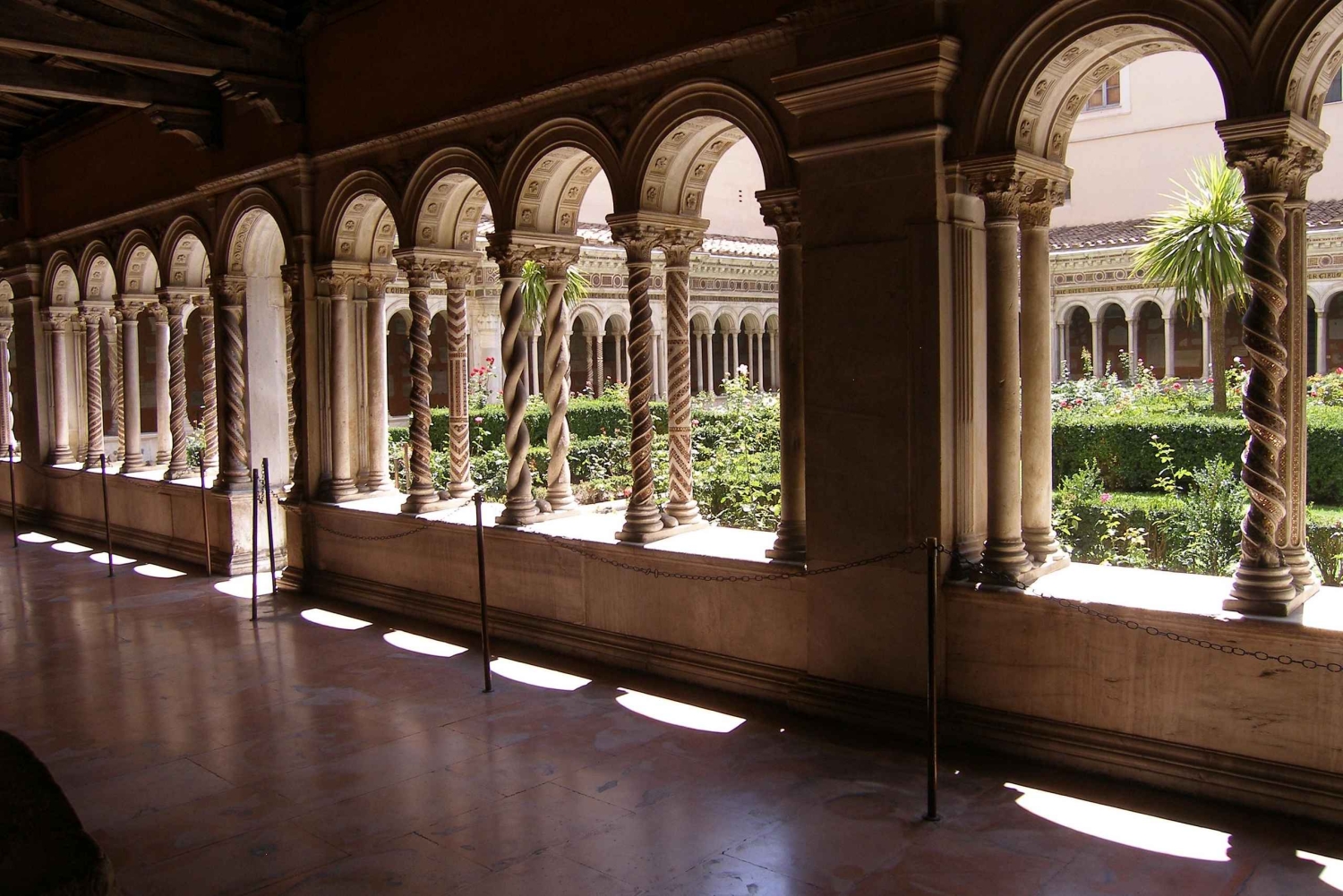 Rooma: Pyhät kirkot, portaat ja basilikat Yksityinen ajokierros.