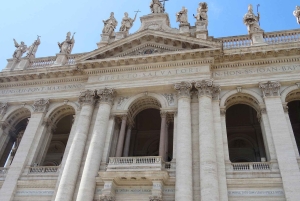 Rooma: Pyhät kirkot, portaat ja basilikat Yksityinen ajokierros.