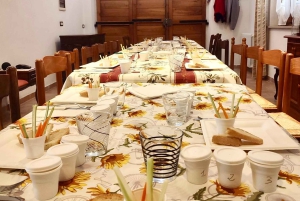 Seggiano: Typisk toscansk bondegårdstur med olivenoliesmagning