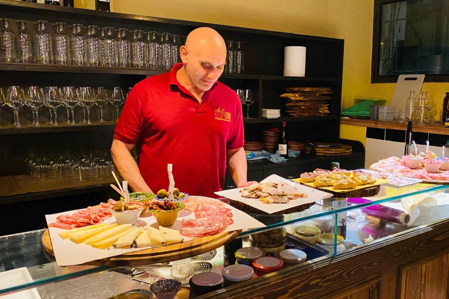 Vinprovningsupplevelse med sju olika sorters toskanskt vin