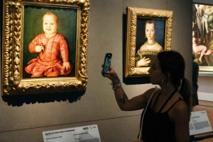 Skip-the-Line at Uffizi Gallery with a local guide