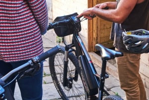 Tour in e-bike al tramonto dei colli toscani e fiorentini con degustazione