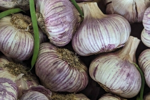 Tour Sant’Ambrogio Market Like a Local & Tuscan Tastings