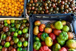 Tour Sant’Ambrogio Market Like a Local & Tuscan Tastings