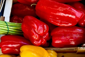 Tour Sant’Ambrogio Market Like a Local & Tuscan Tastings