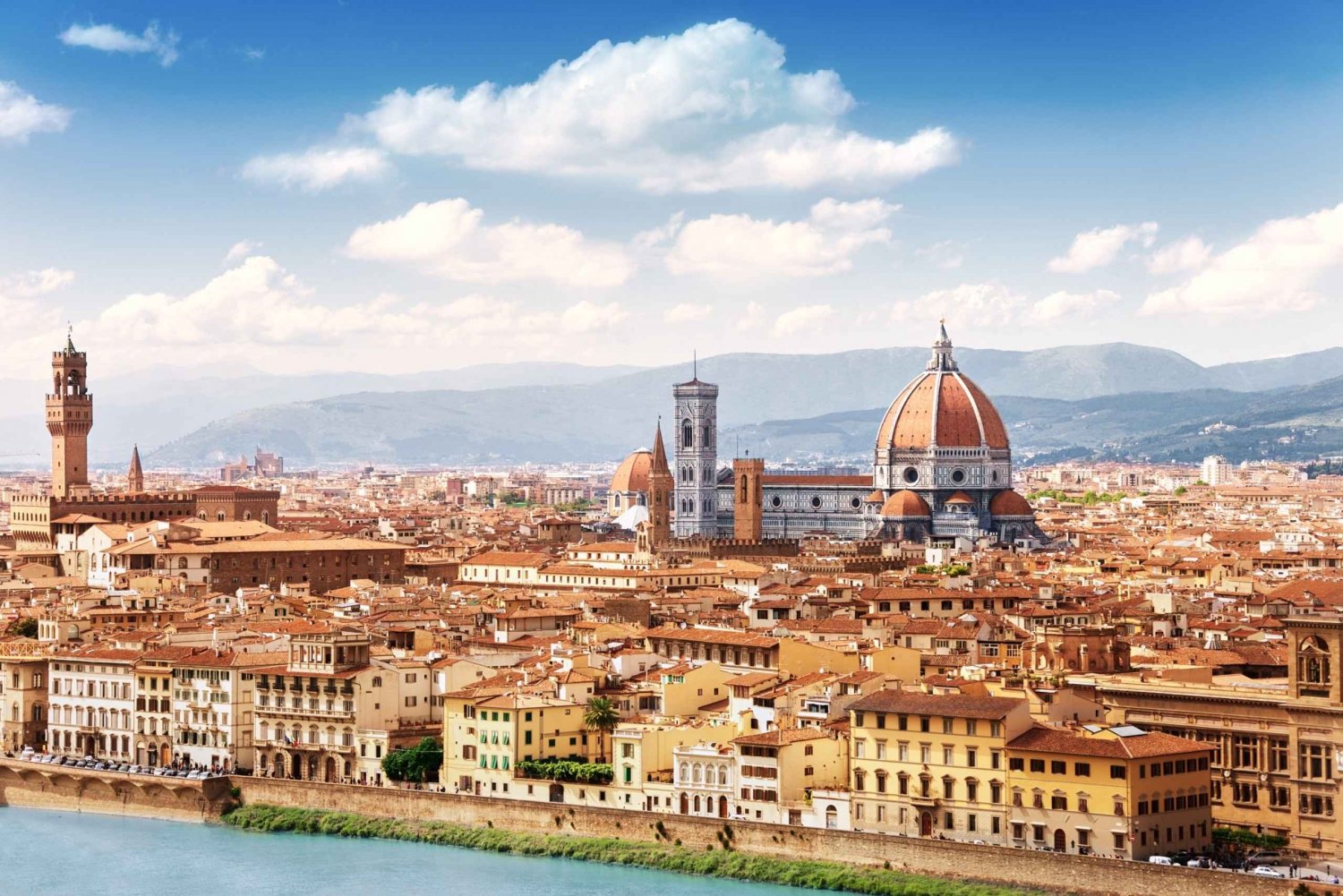 Transfer z lub na lotnisko we Florencji vanem klasy Deluxe
