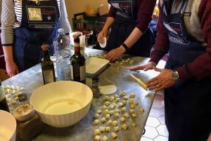 Toscana: kulinarisk höjdpunktsupplevelse och middag i solnedgången