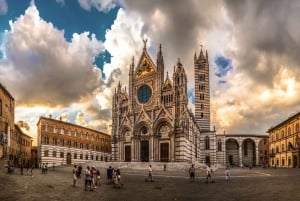 Dagstur til Toscana fra Firenze: Siena, San Gimignano og Pisa
