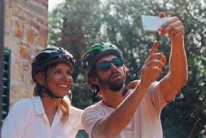Toscana: passeio de bicicleta elétrica saindo de Florença com almoço
