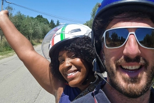 Toskana: Vespa Tour mit traditionellem Mittagessen